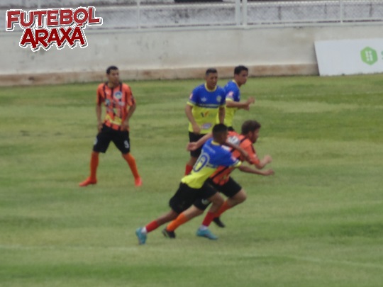 Três Colinas e Dona Adélia ficam no empate na partida de ida da decisão