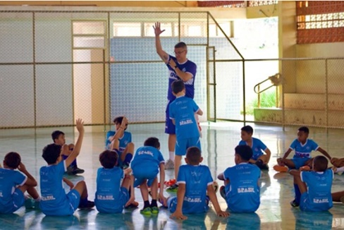 Projeto Lobinho transforma vidas de centenas de jovens por meio doesporte e da inclusão social